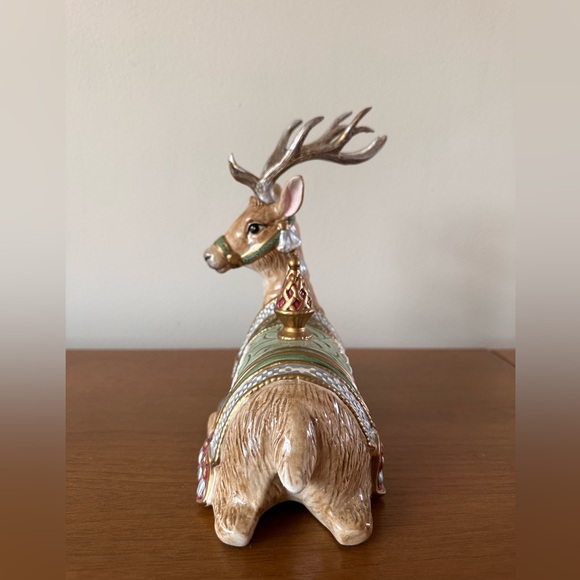 Excellent like new Fritz & Floyd Gregorian Santa Deer Lidded Box. - Picture 4 of 6